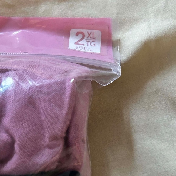 6 BRIEFS, 100% COTTON NUDE/3 BLACK/2 PINK, SIZE 2X, HANES, SEALED IN ORIGINAL - Picture 6 of 6